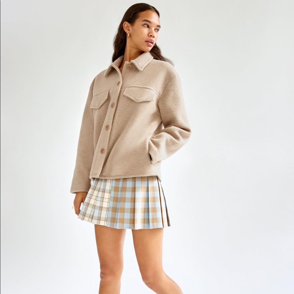 Aritzia Sky Sunday Best Tan Shirt Jacket Size Small